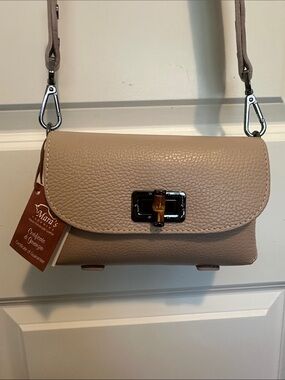 Mara’s Taormina Handmade Italian beige Leather Crossbody Handbag NWT